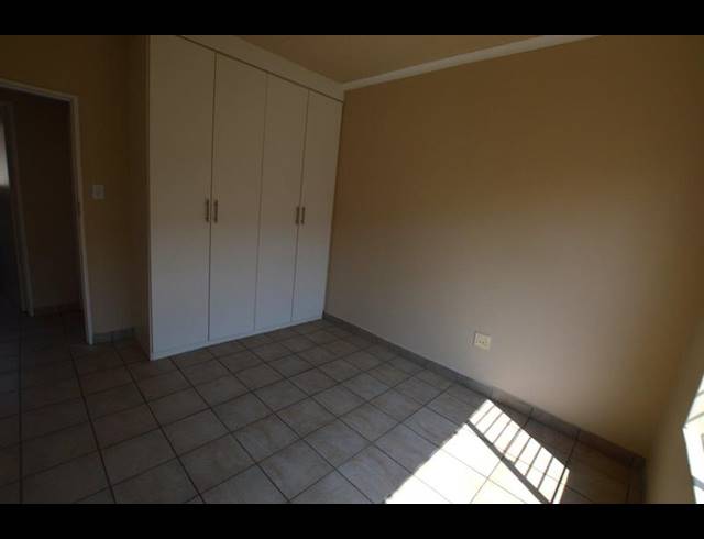 2 BEDROOM APARTMENT FOR SALE IN VAAL PARK EXT 1